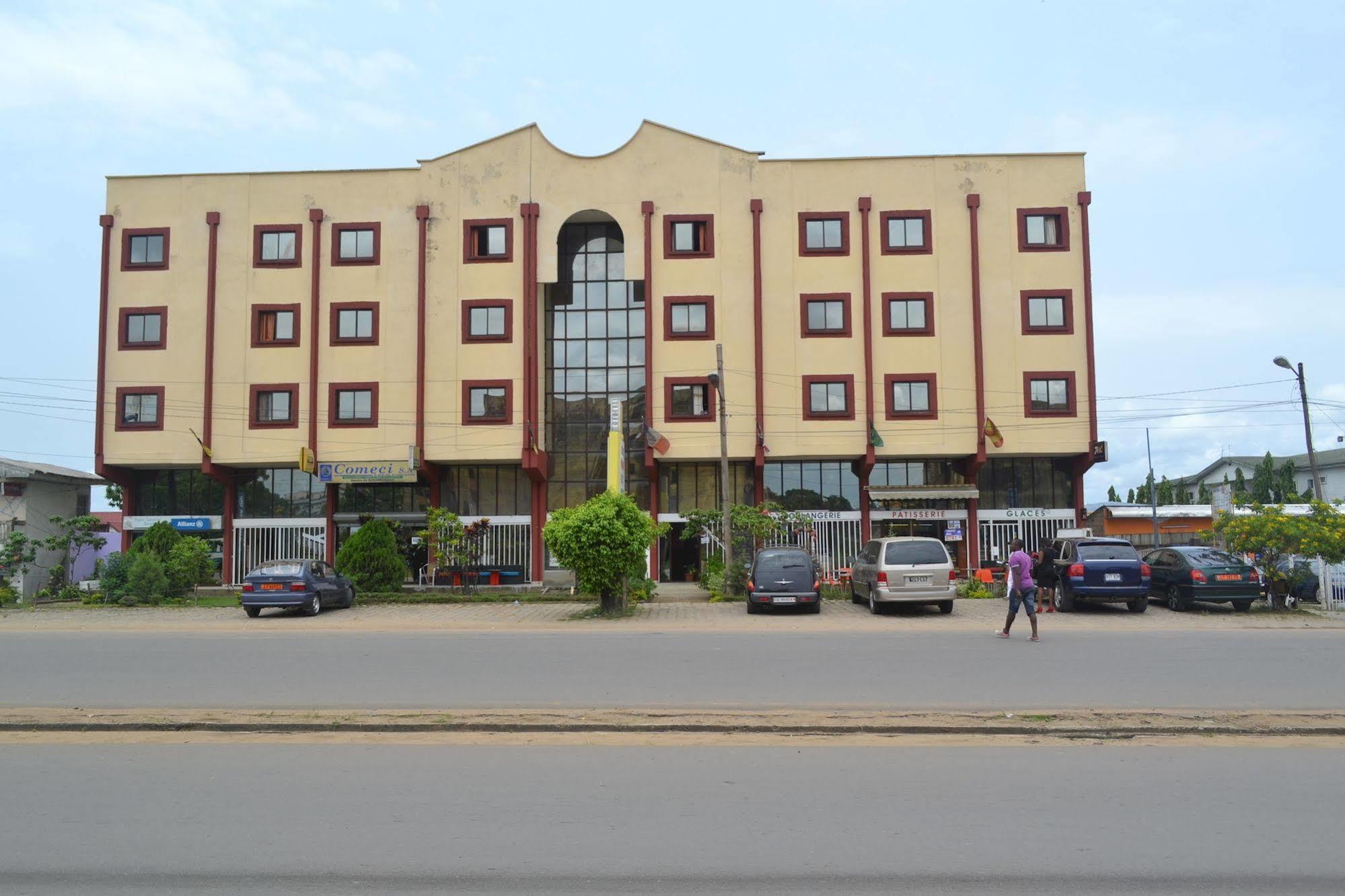 Denver Plaza Hotel Douala Exterior foto